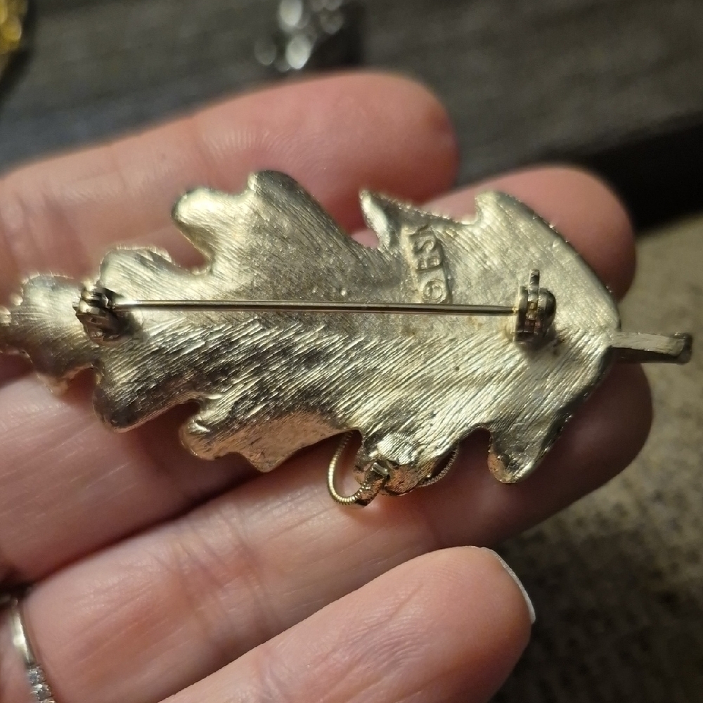 Vintage Signed Brooch Bundle Fall Leaf Bundle Bsk… - image 7